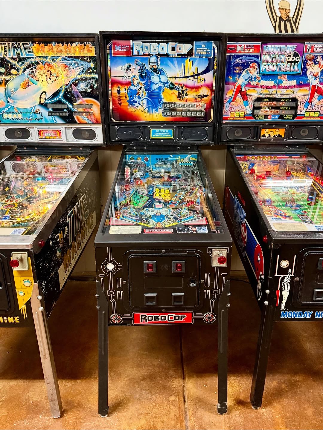 Data East Robocop pinball machine