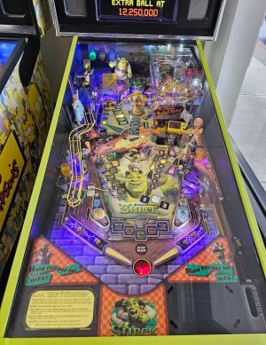 Stern Pinball Shrek (Refurbished) - Image 5